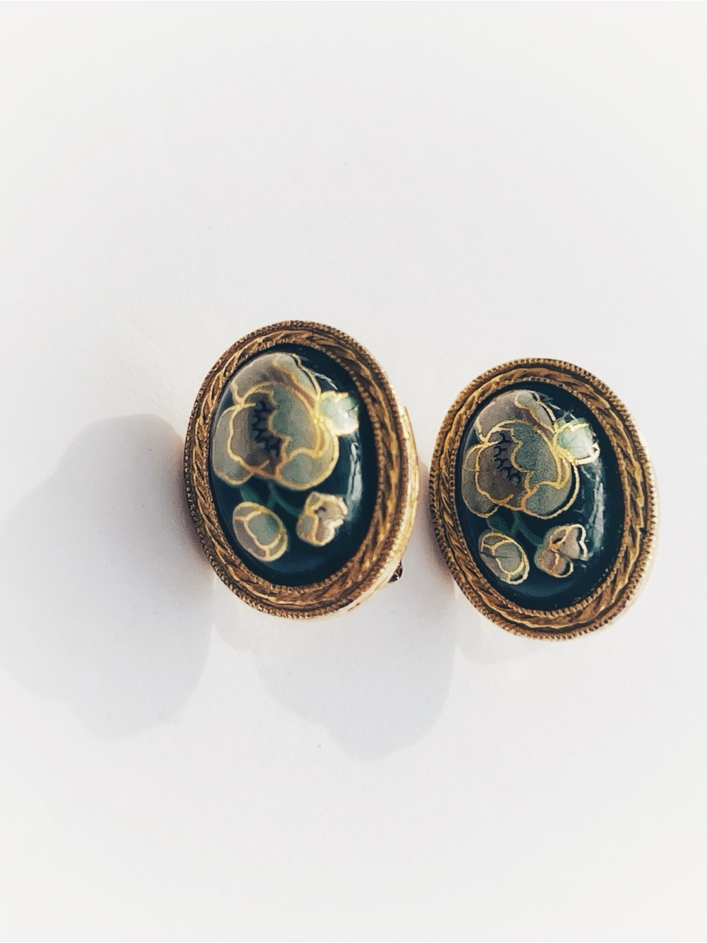 Vintage | Cloisonné Floral Oval Clip-On Earrings | Black Enamel Gold Tone